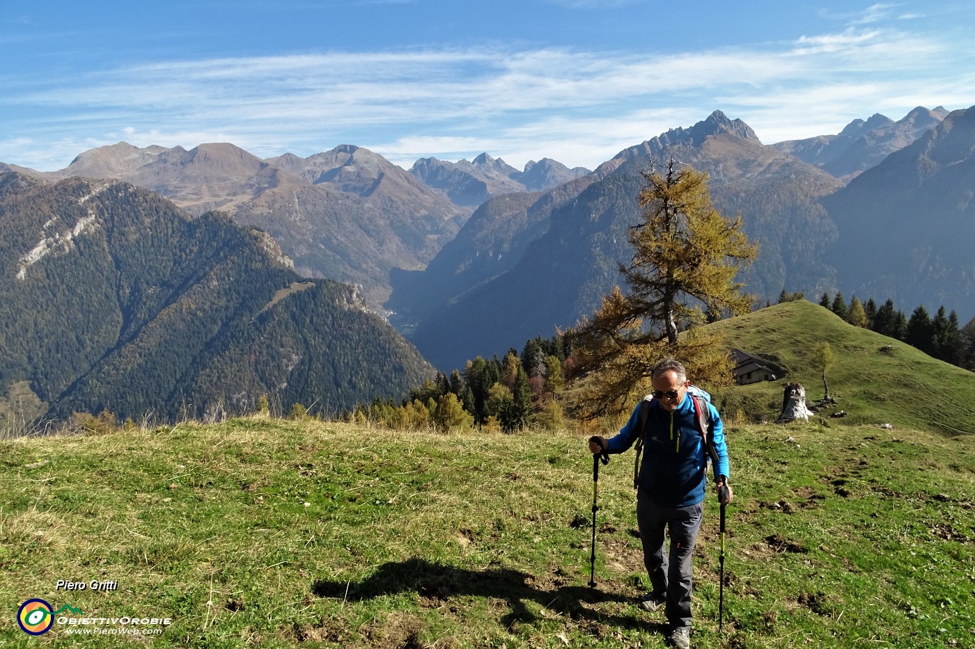 39 Salendo dal Monte Colle al Passo sul sent. 118.JPG